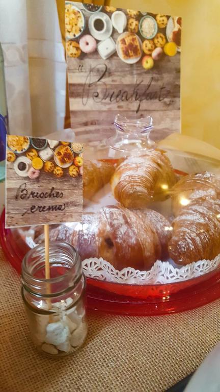 Affitta Camere Il Commercio Gabiano Kültér fotó